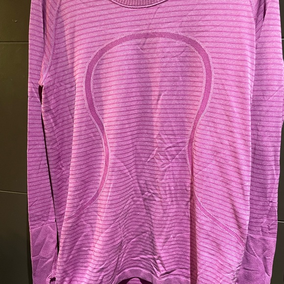 Lulumon I run for me long sleeve - Picture 3 of 5